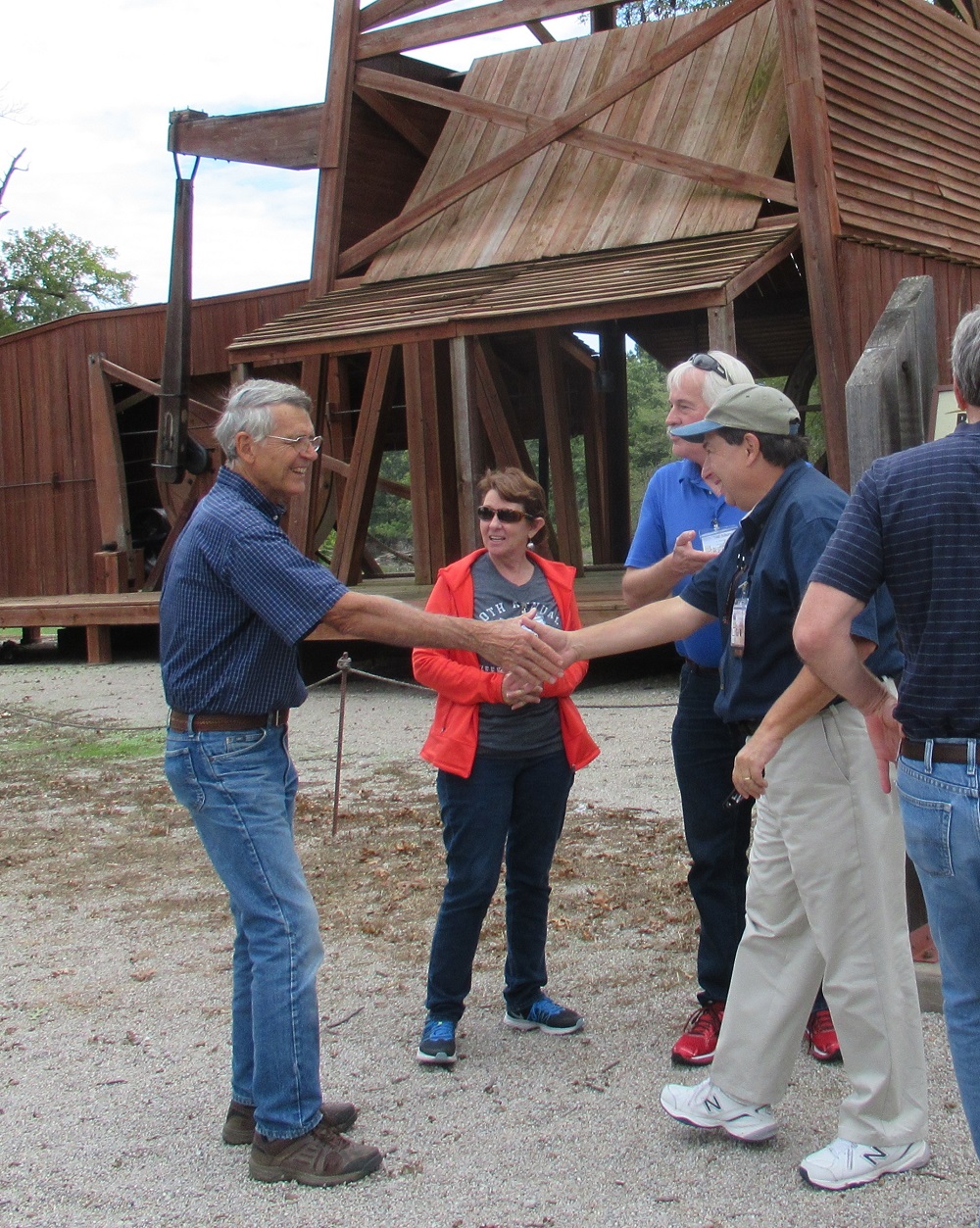 Dan Droege welcomed AAPG President Charles Sternbach to Discovery One Park in 2017.